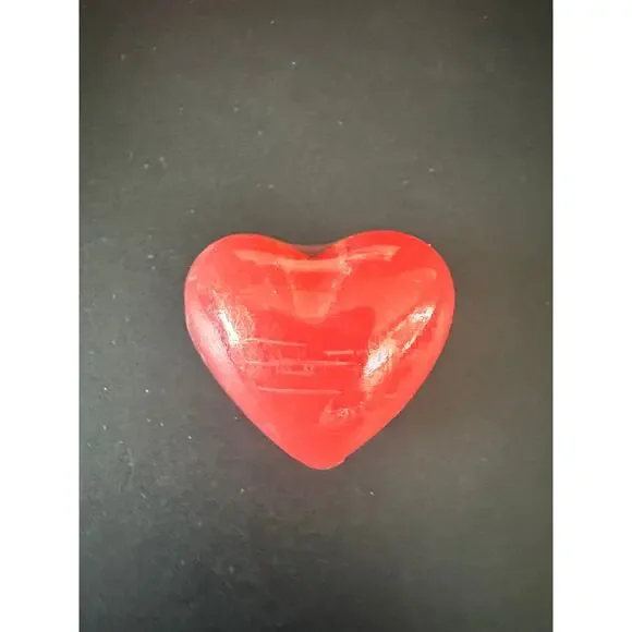 NOS RARE (10) Banana Republic CLASSIC SCENT Glycerin Heart Soaps .7 oz each - Picture 4 of 4